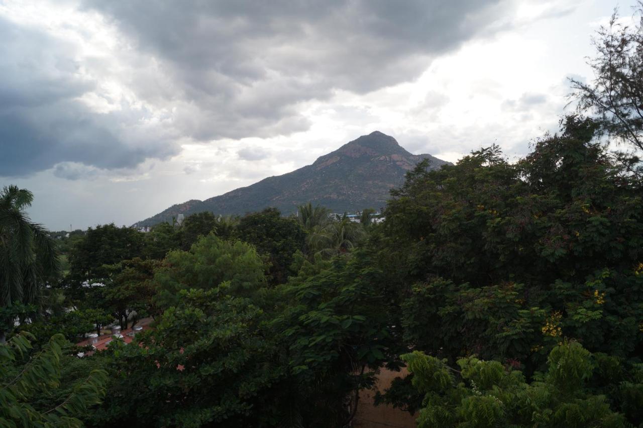 Hotel Siva Sakthi Tiruvannāmalai Exterior photo