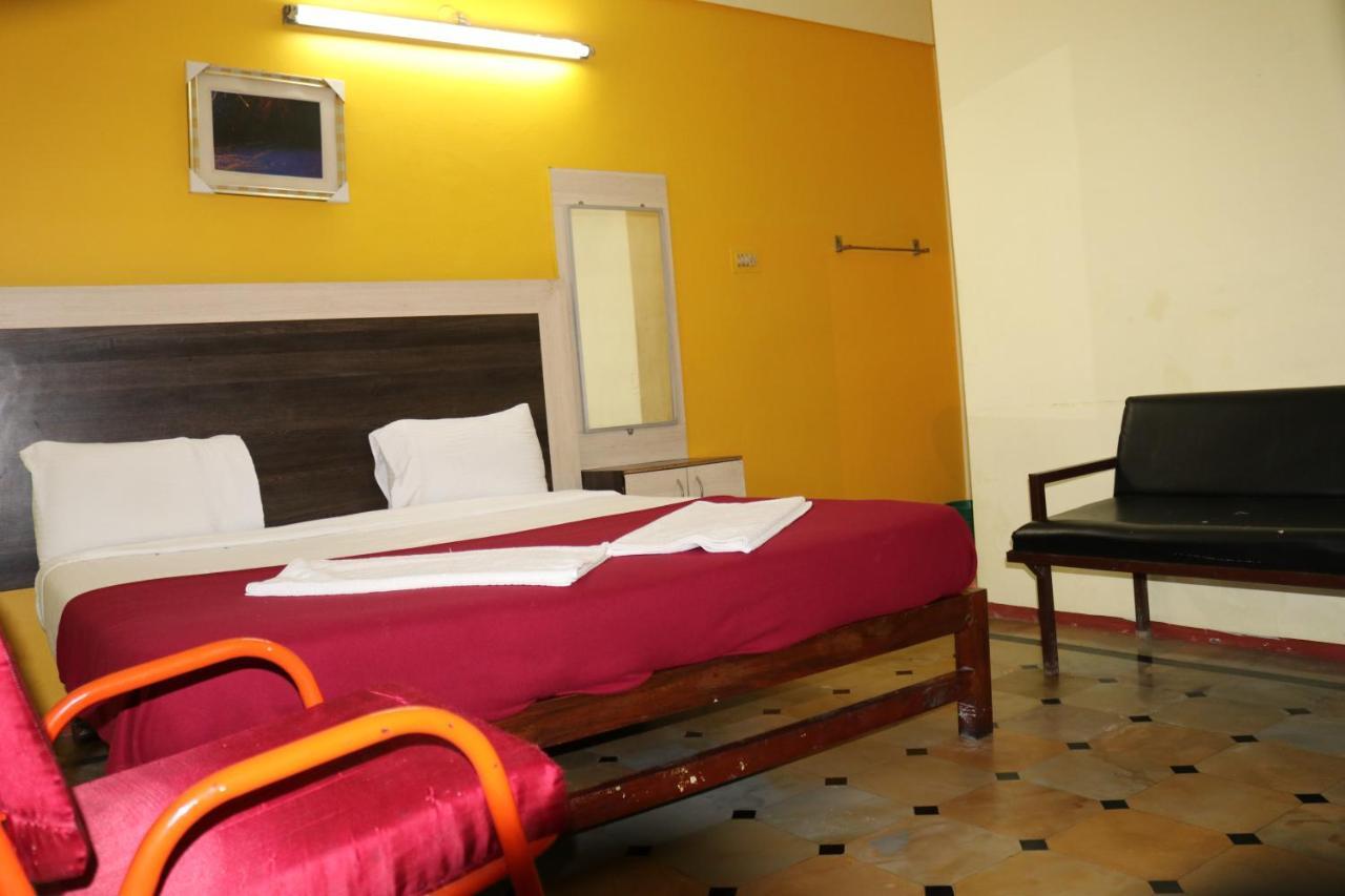 Hotel Siva Sakthi Tiruvannāmalai Exterior photo