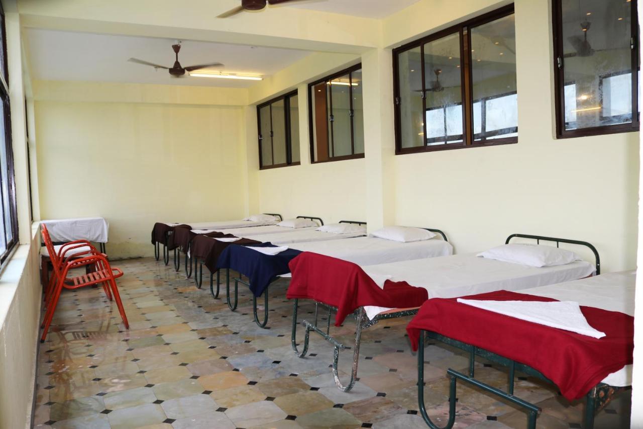 Hotel Siva Sakthi Tiruvannāmalai Exterior photo