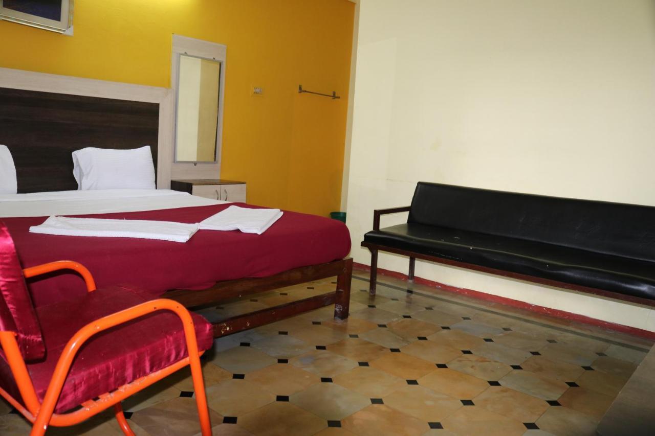 Hotel Siva Sakthi Tiruvannāmalai Exterior photo