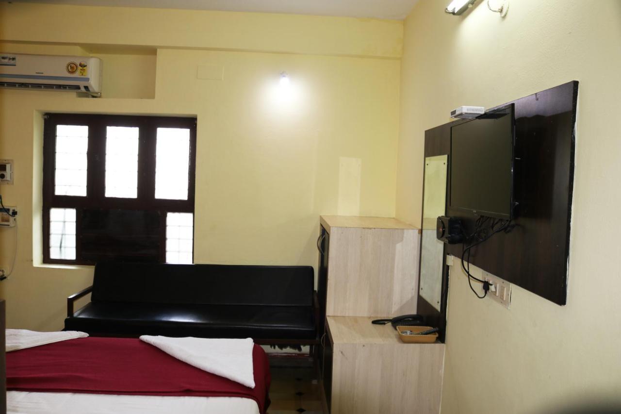 Hotel Siva Sakthi Tiruvannāmalai Exterior photo