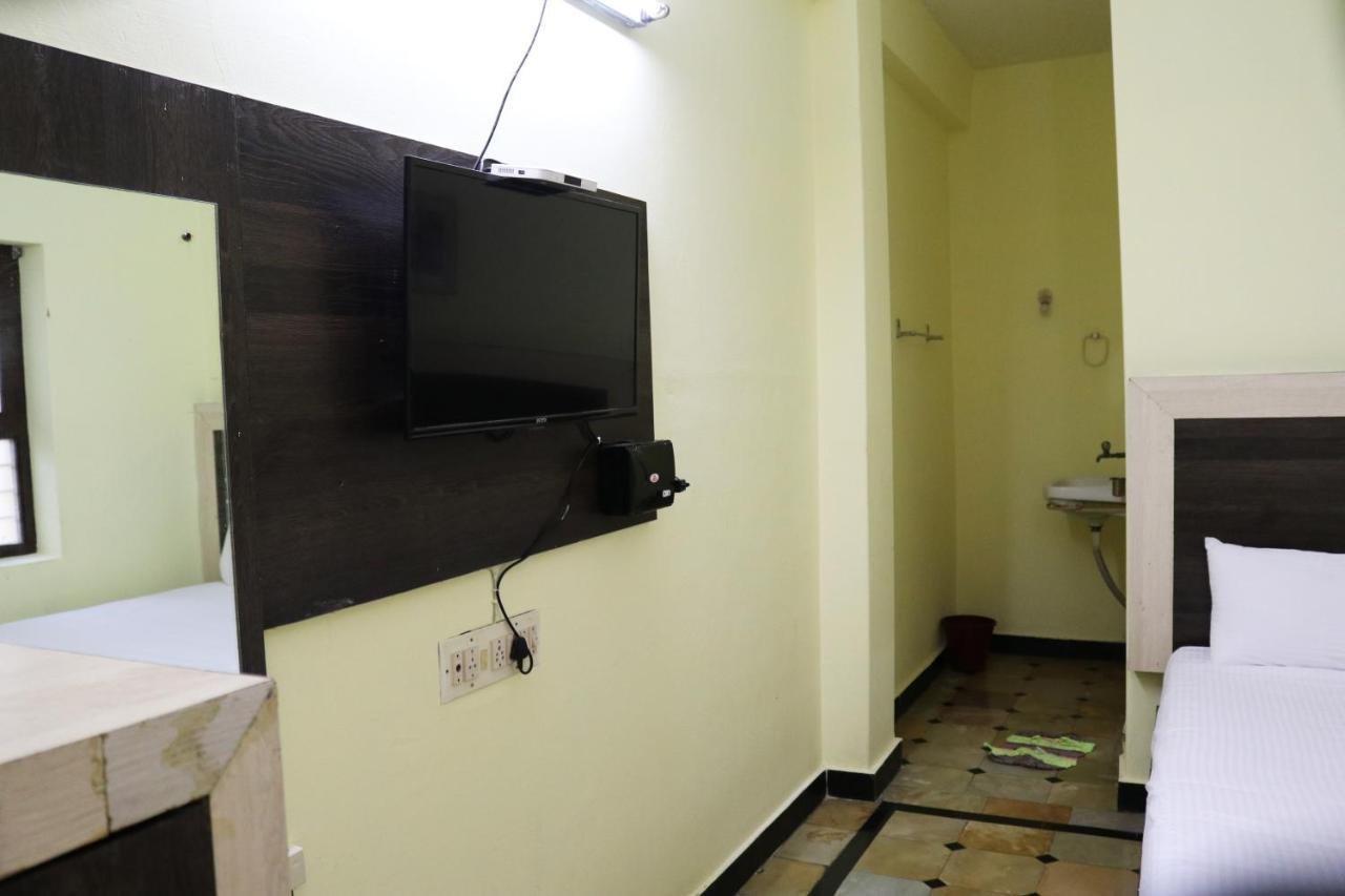 Hotel Siva Sakthi Tiruvannāmalai Exterior photo