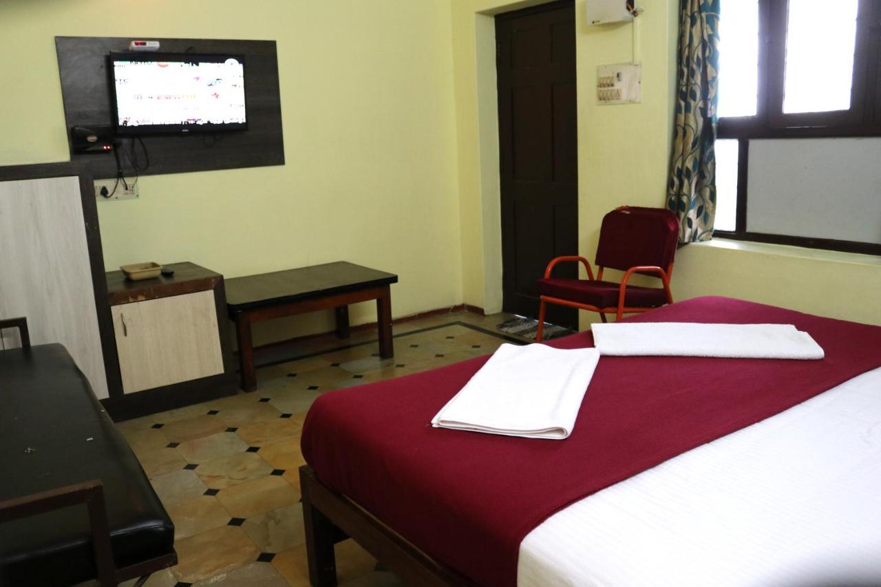 Hotel Siva Sakthi Tiruvannāmalai Exterior photo