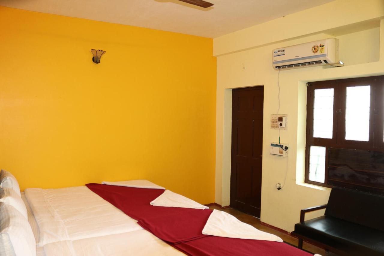 Hotel Siva Sakthi Tiruvannāmalai Exterior photo